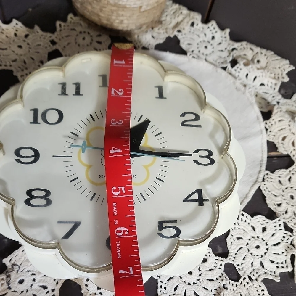 GE Vintage Cream Wall Clock